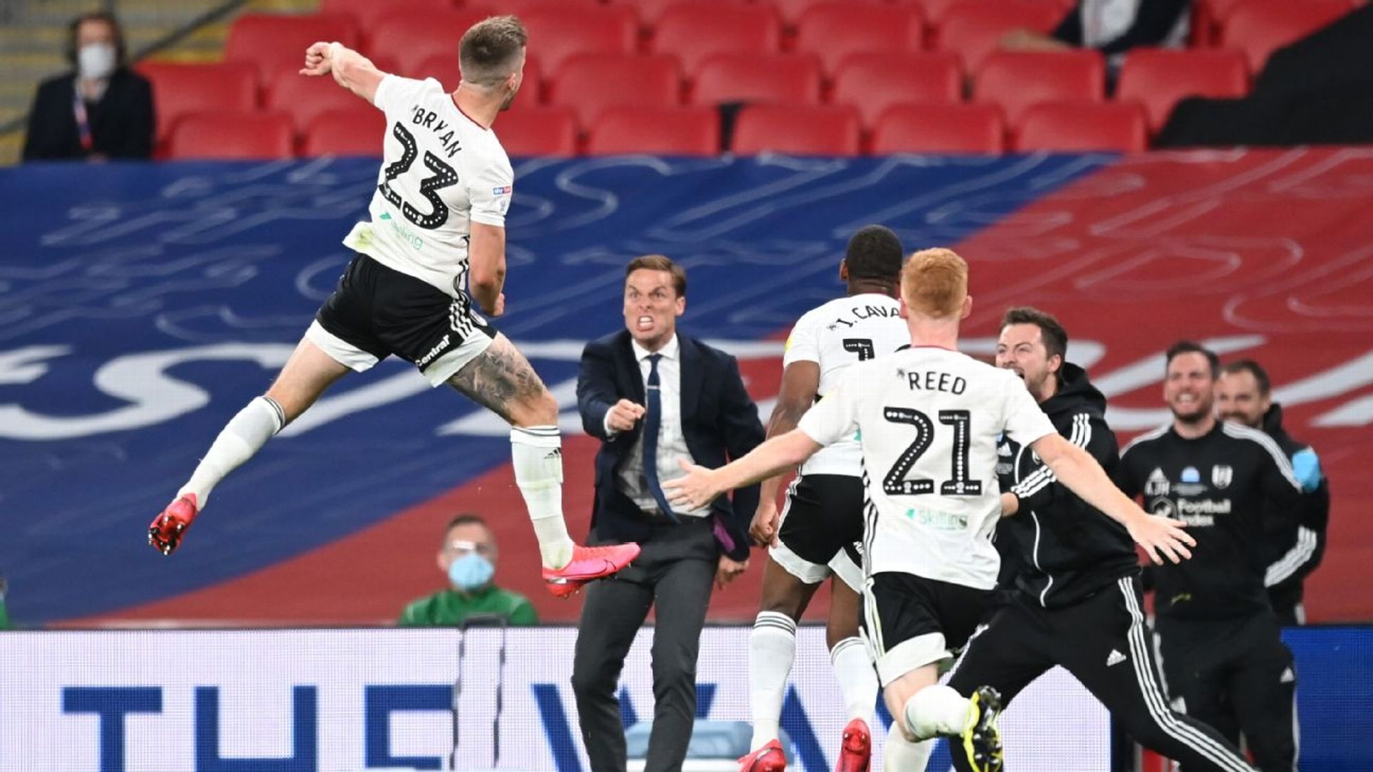 甲赛场上大 甲赛场上大